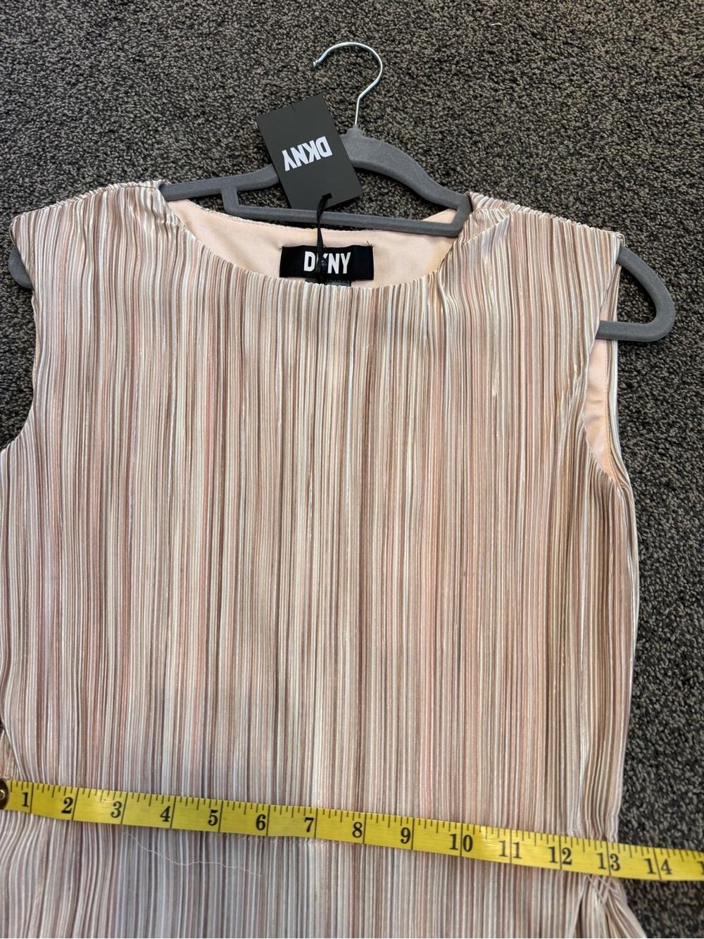 DKNY NWT Beige Taupe Pleated Midi Dress Removable Waist Tie 2 Small flaws Size 4 - Picture 16 of 16